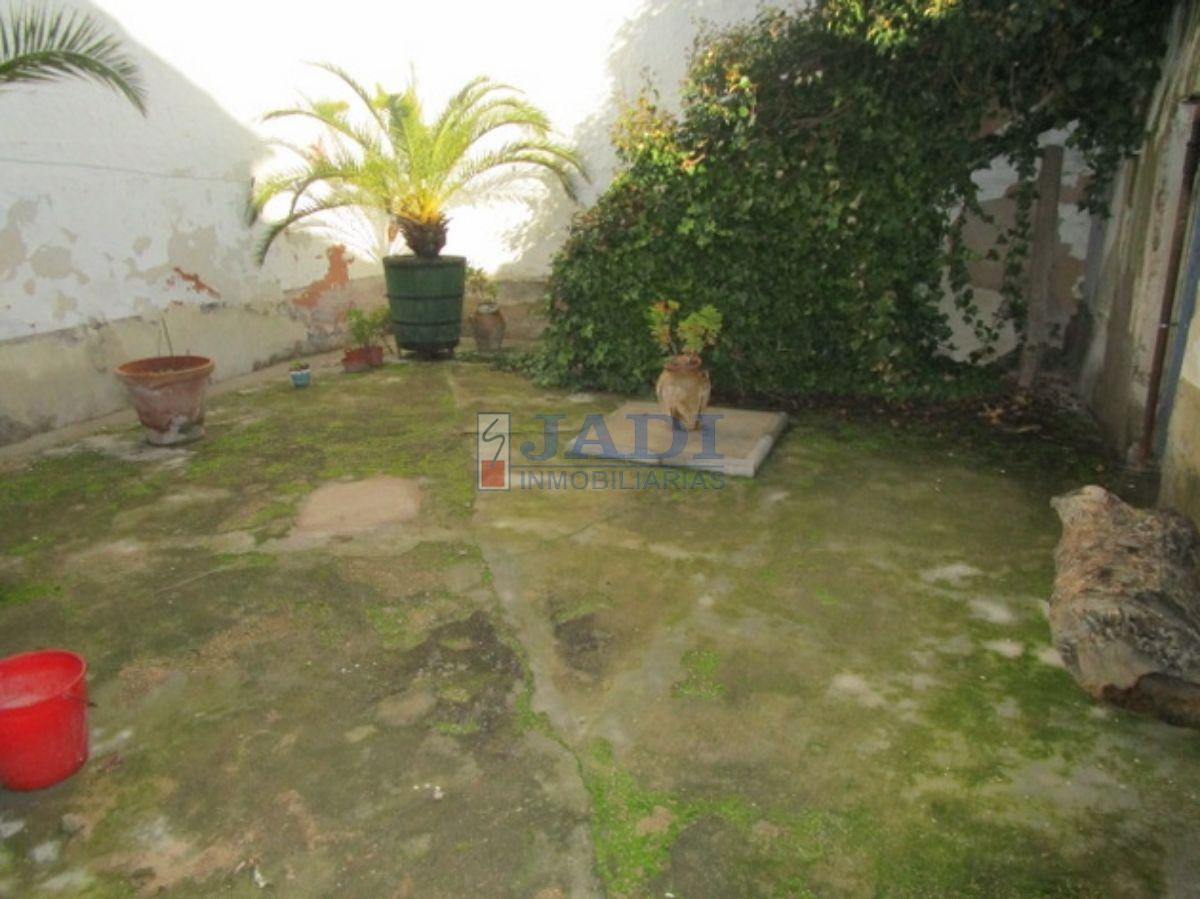 For sale of house in Valdepeñas