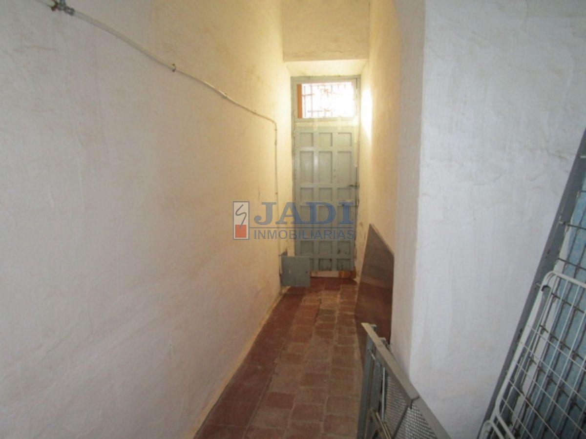 For sale of house in Valdepeñas