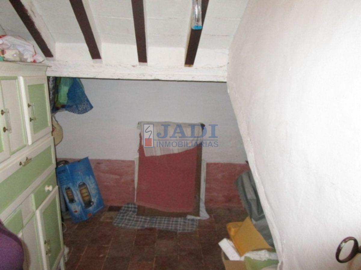 For sale of house in Valdepeñas