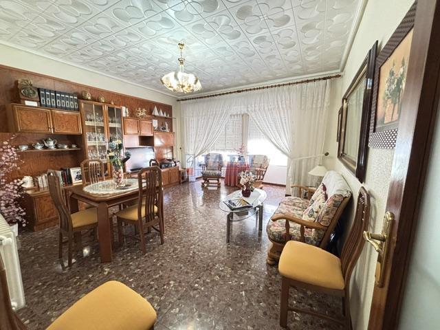 Venta de casa en Valdepeñas
