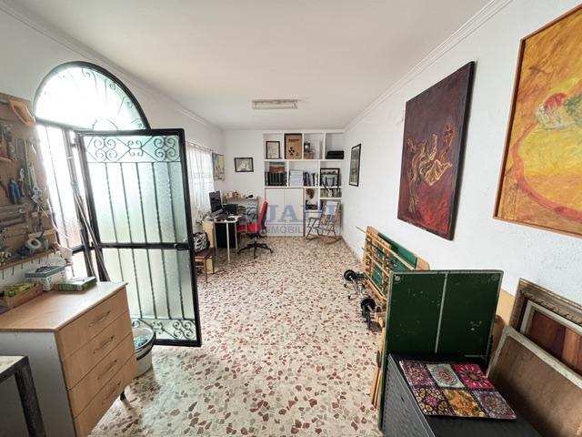 Venta de casa en Valdepeñas