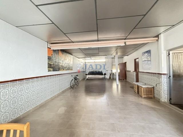 Venta de casa en Valdepeñas
