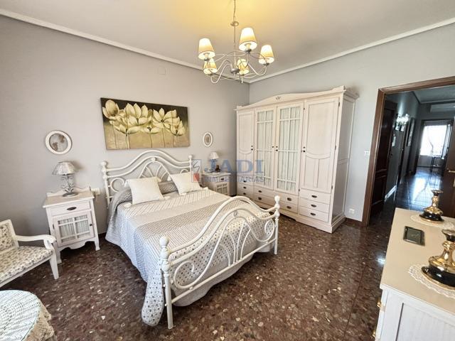 Venta de casa en Valdepeñas