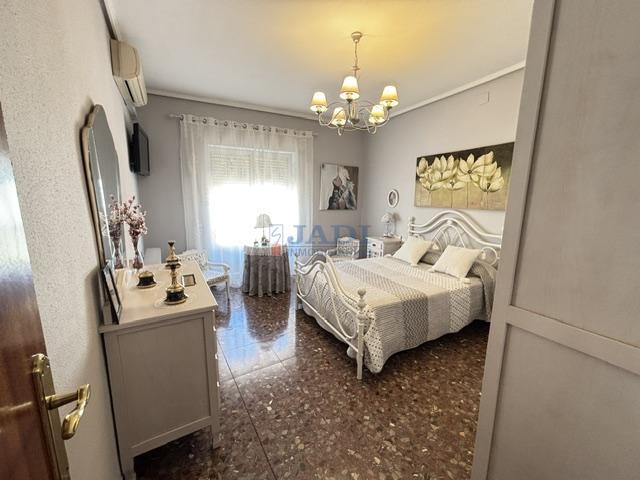 Venta de casa en Valdepeñas