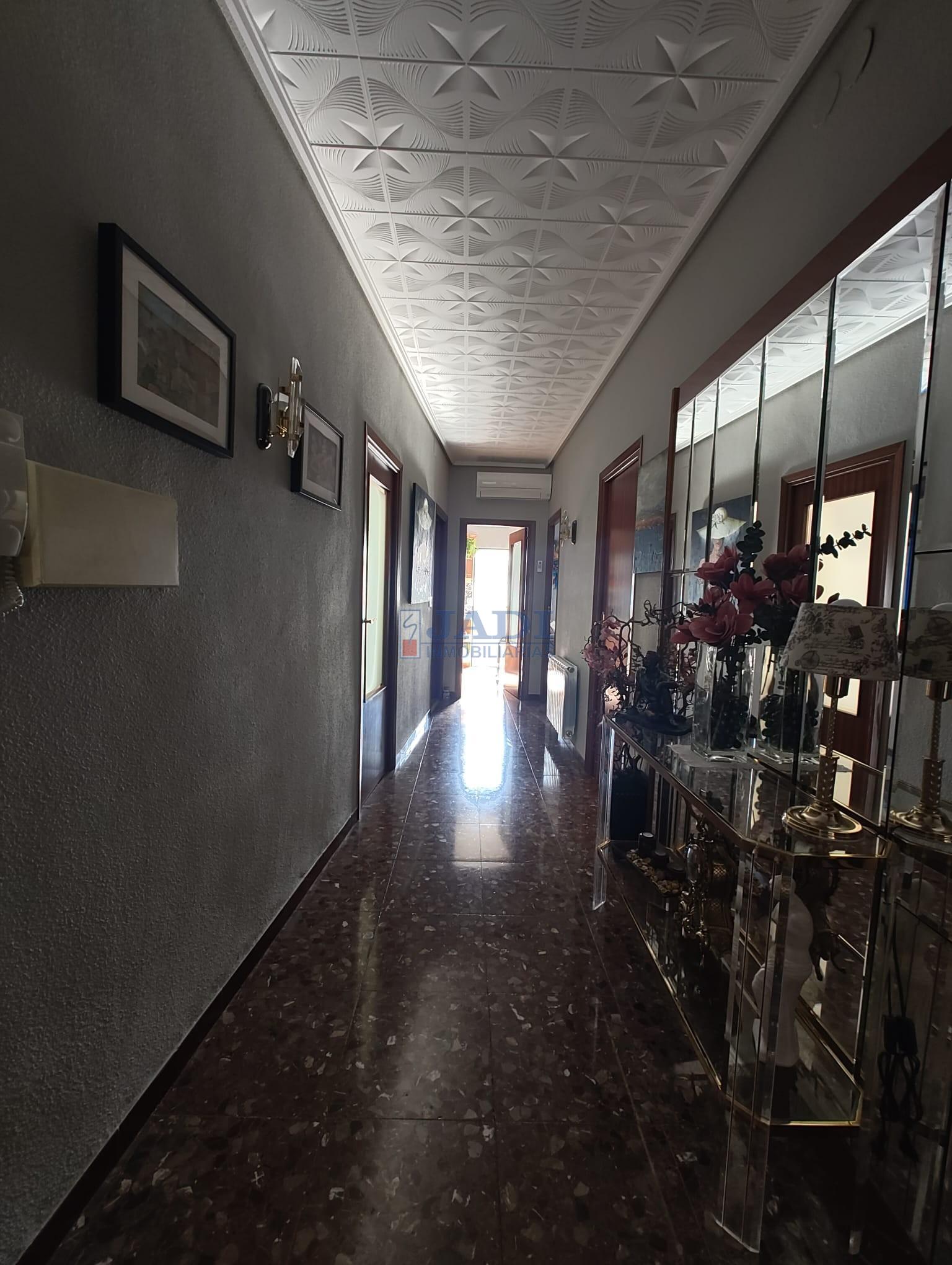 Venta de casa en Valdepeñas