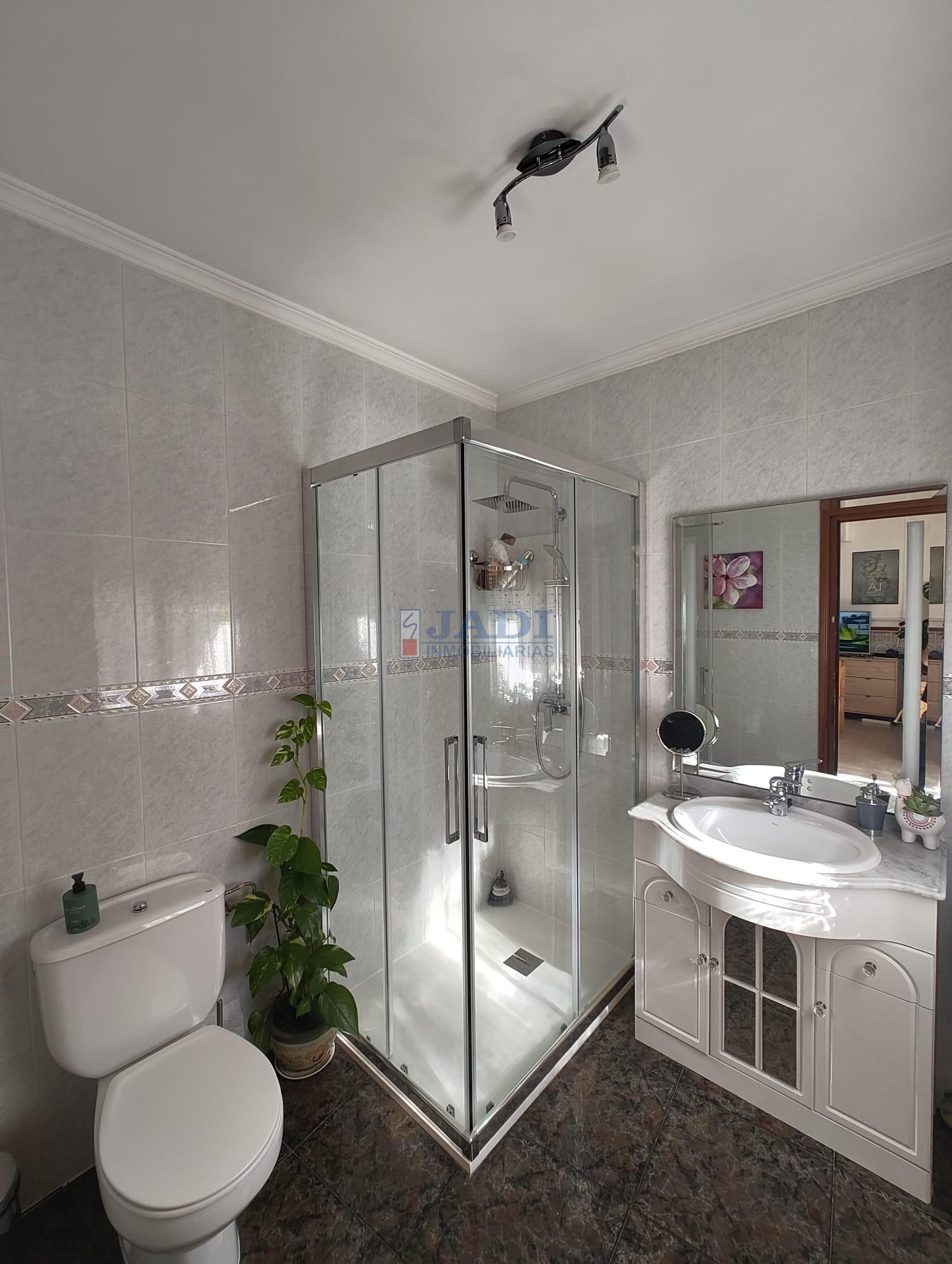 Venta de casa en Valdepeñas