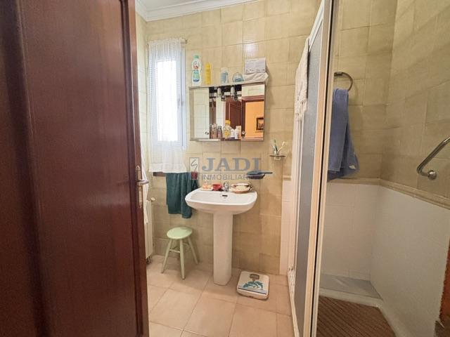 Venta de casa en Valdepeñas