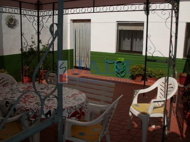 For sale of house in Viso del Marqués