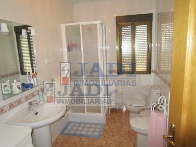 For sale of house in Viso del Marqués