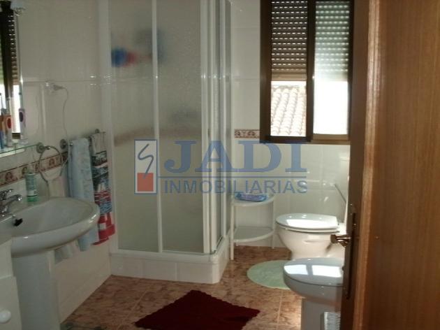 For sale of house in Viso del Marqués
