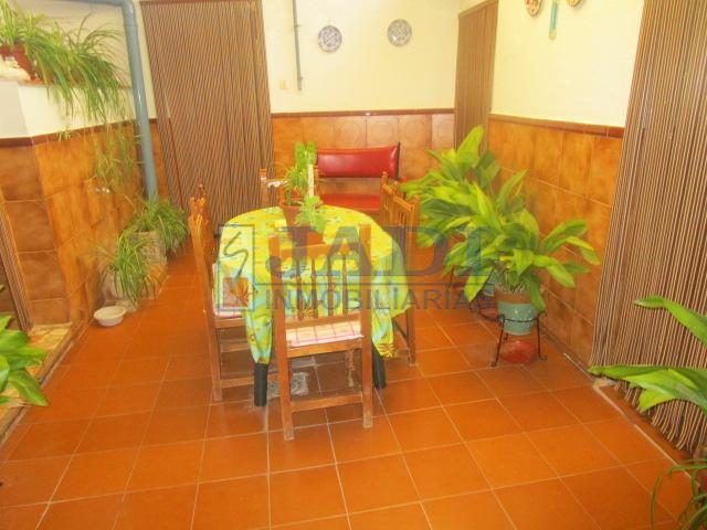 For sale of house in Valdepeñas