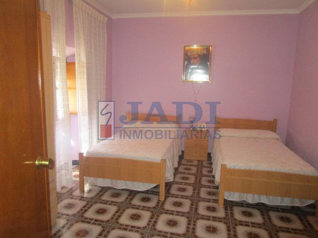 For sale of house in Valdepeñas