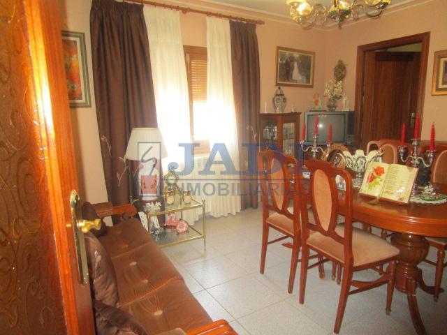 For sale of house in Valdepeñas