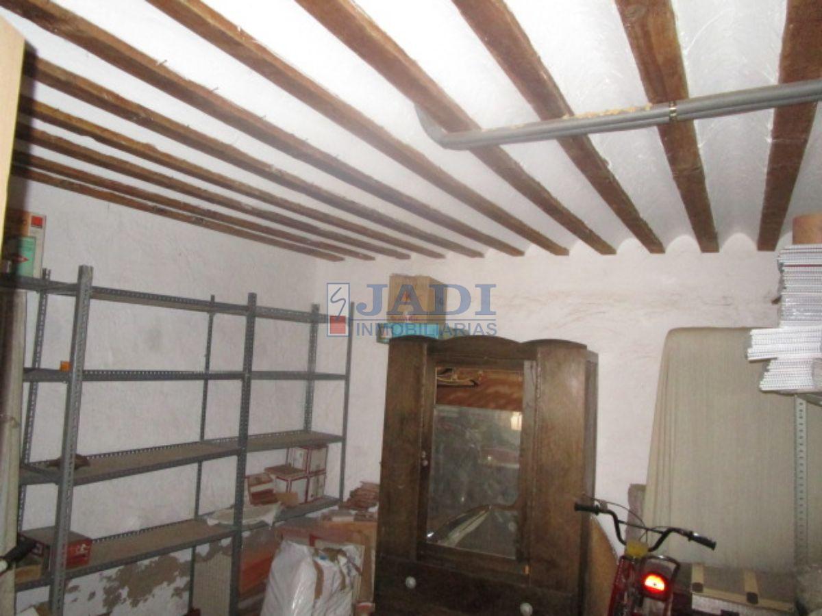 For sale of house in Valdepeñas