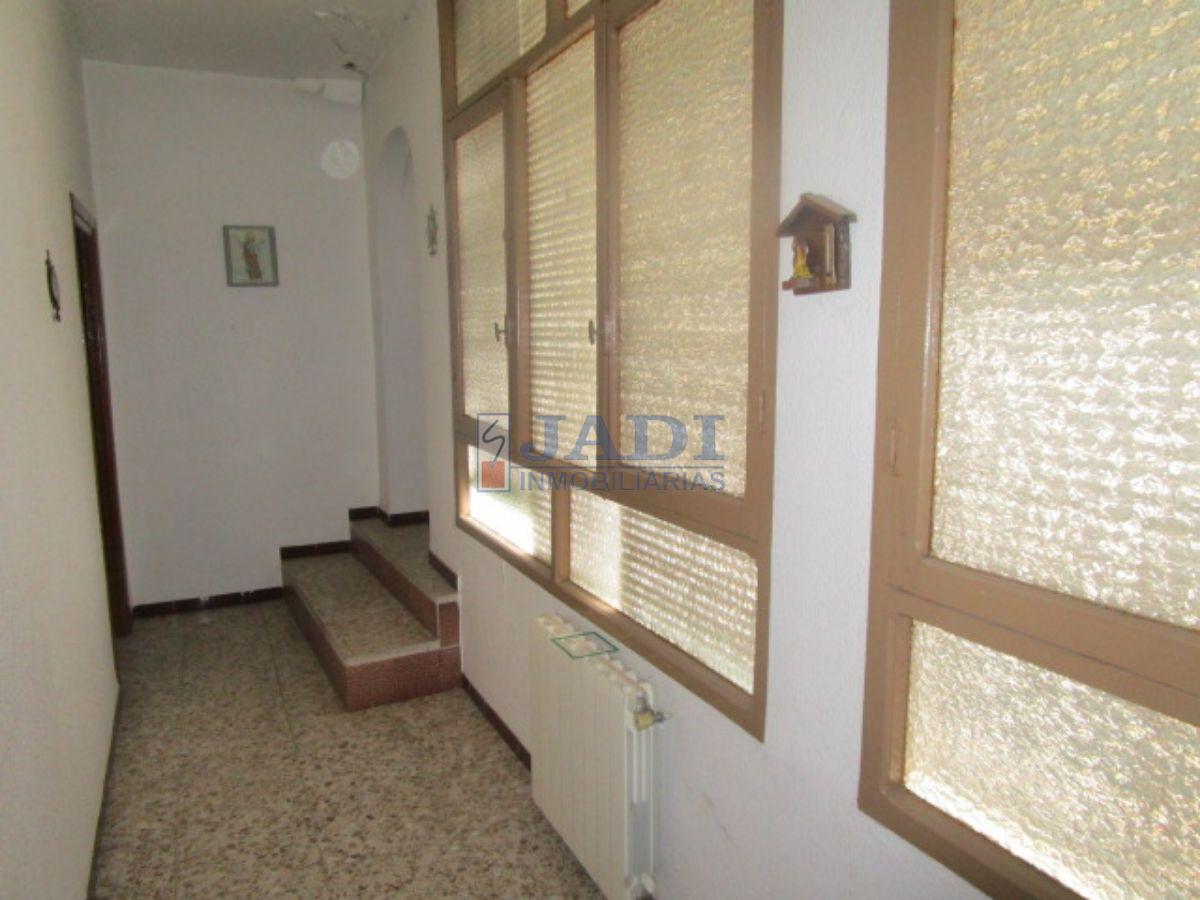 For sale of house in Valdepeñas