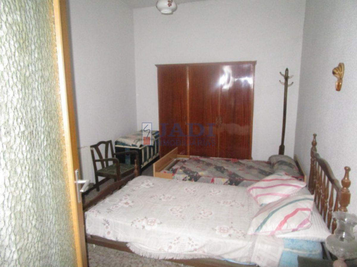 Venta de casa en Valdepeñas