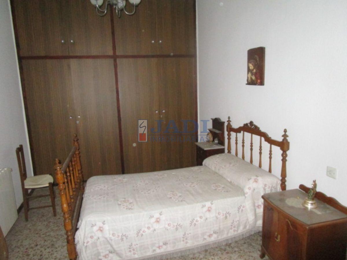 Venta de casa en Valdepeñas