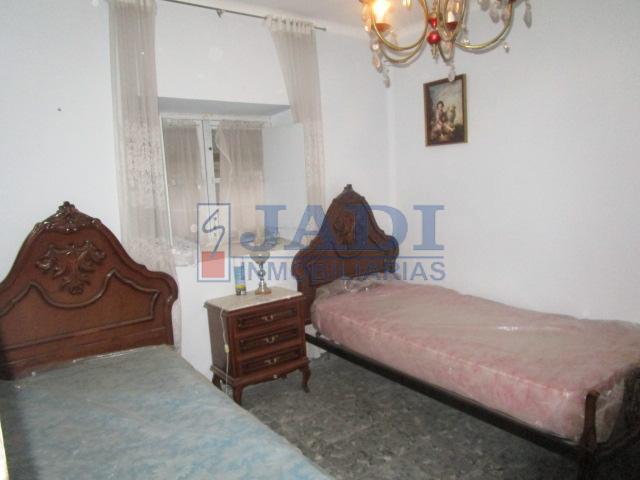 Venta de casa en Valdepeñas