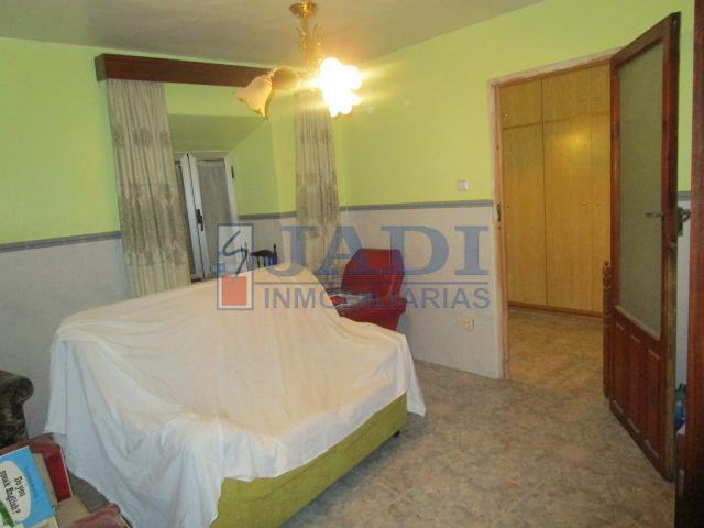 Venta de casa en Valdepeñas