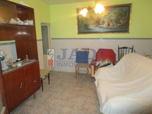Venta de casa en Valdepeñas