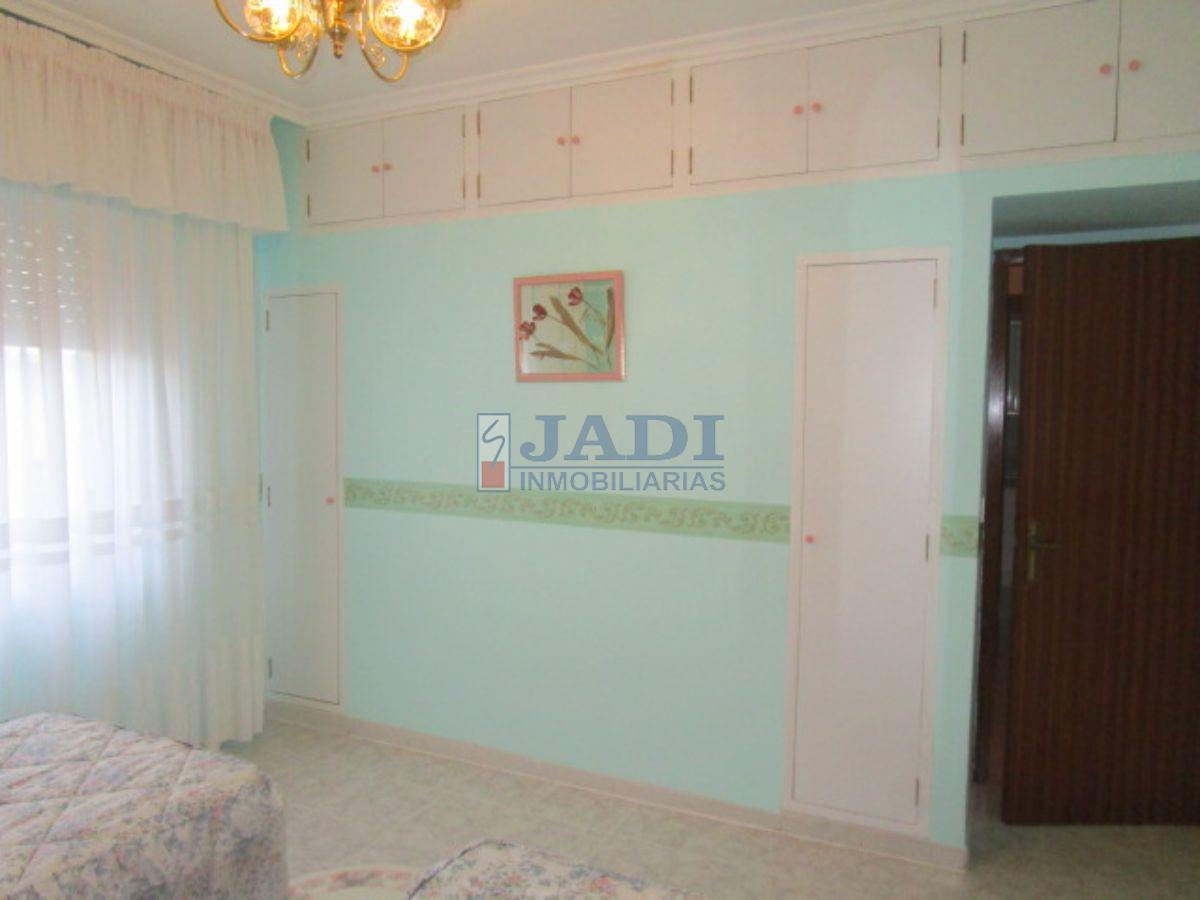 For sale of house in Valdepeñas