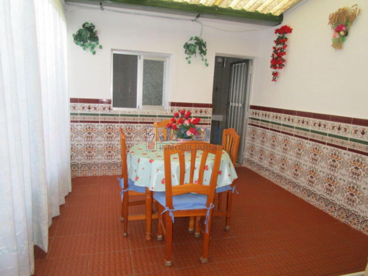 For sale of house in Valdepeñas