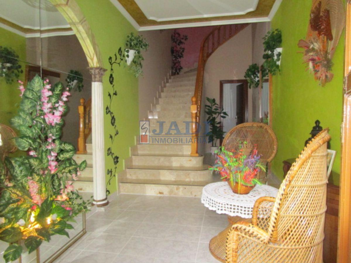 For sale of house in Valdepeñas