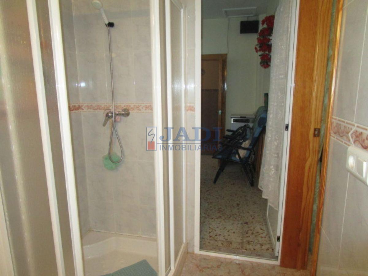 For sale of house in Valdepeñas