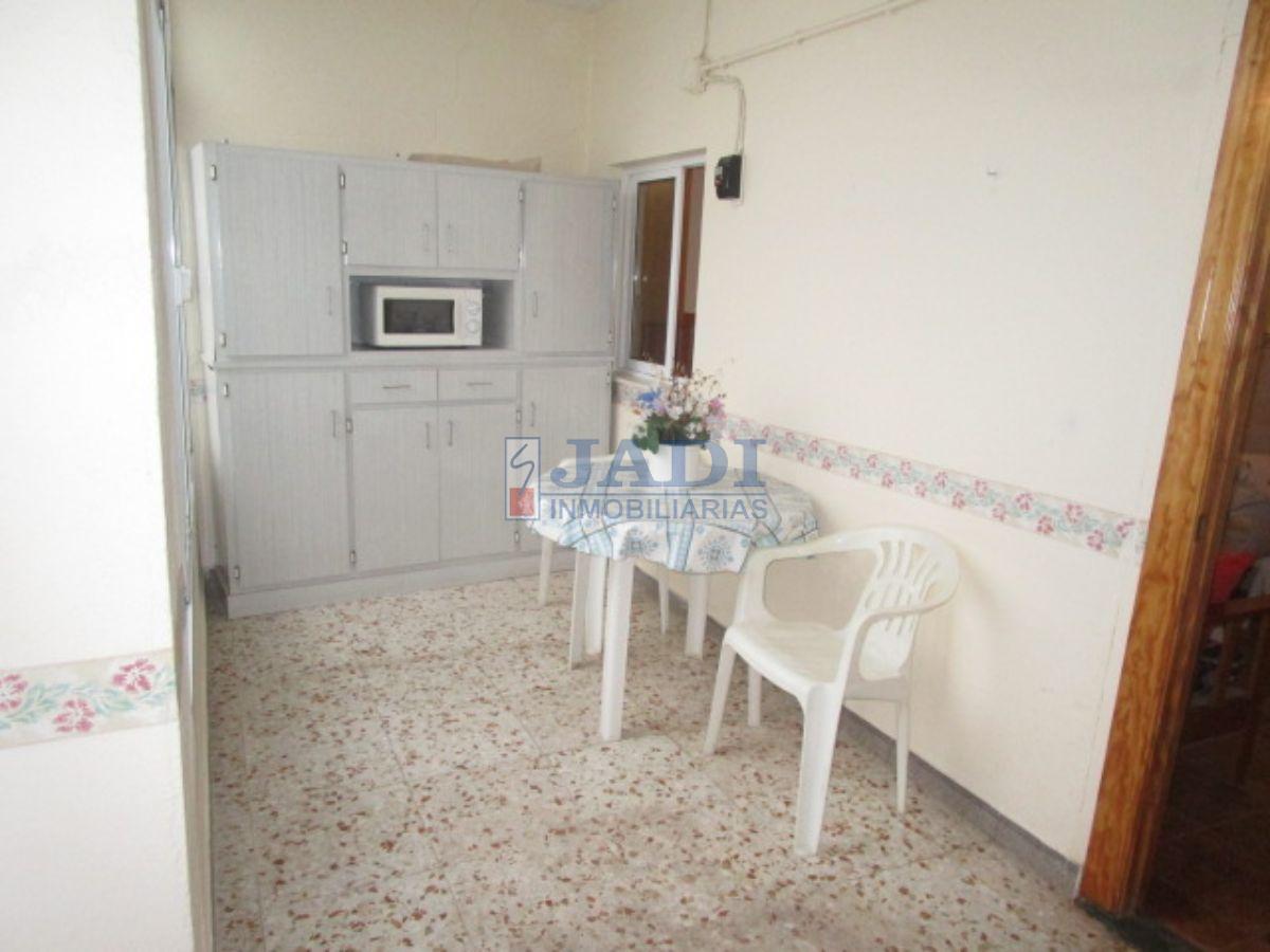 For sale of house in Valdepeñas