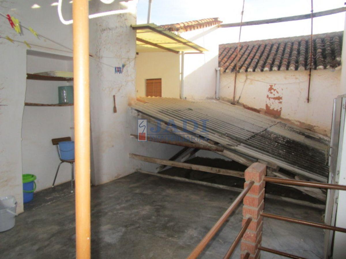 For sale of house in Valdepeñas