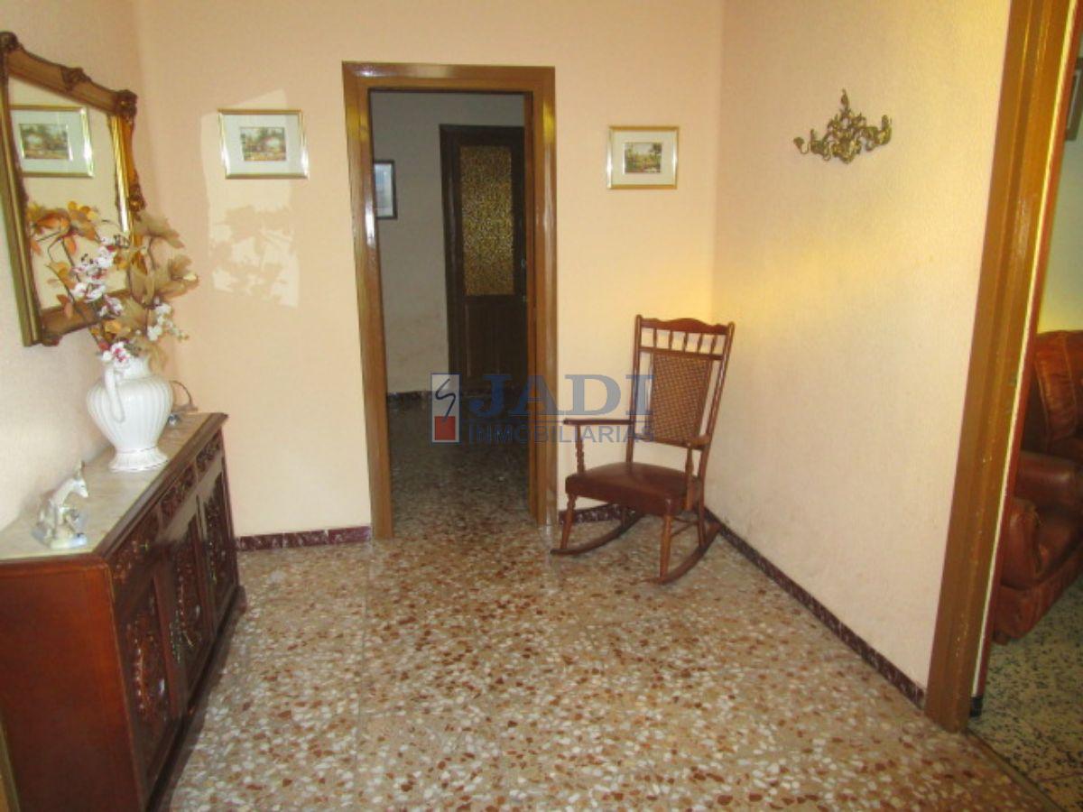 For sale of house in Valdepeñas