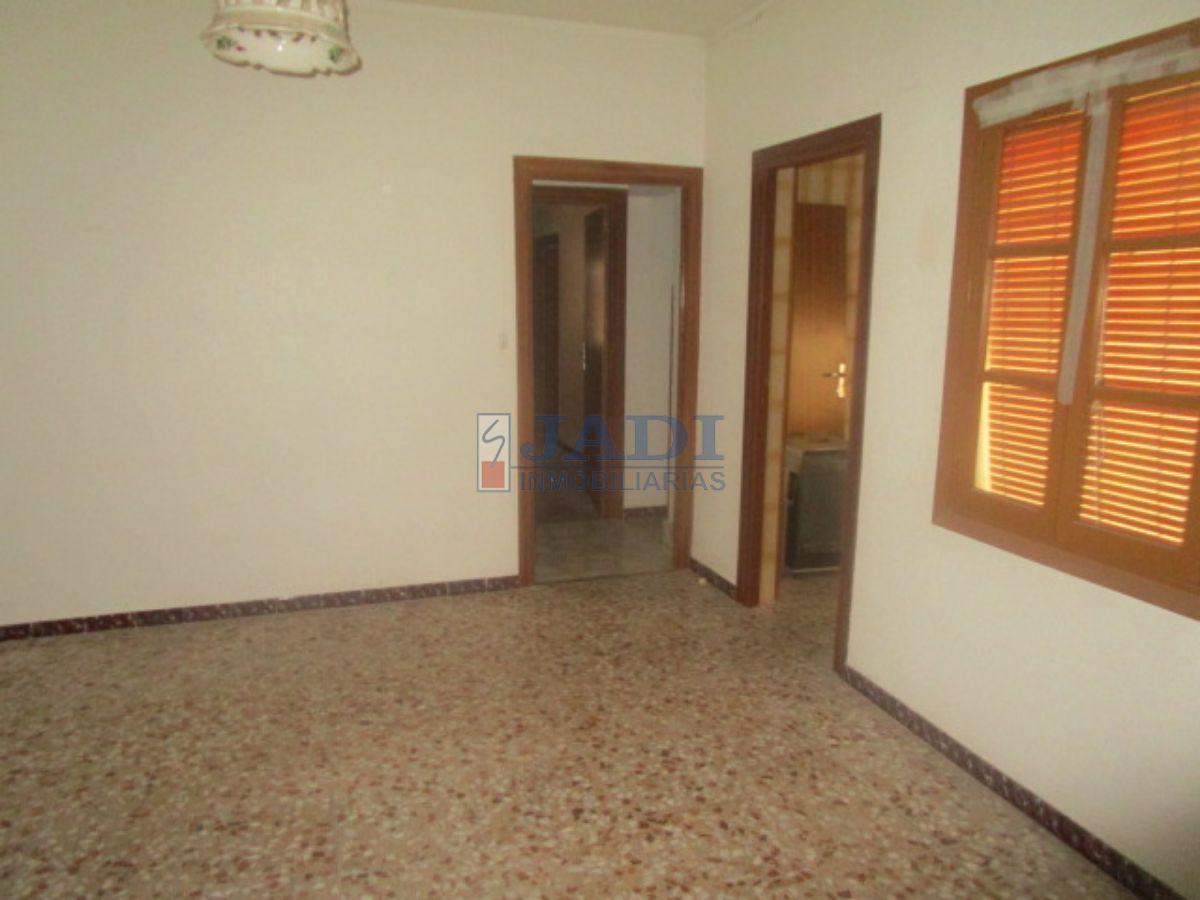 Venta de casa en Valdepeñas