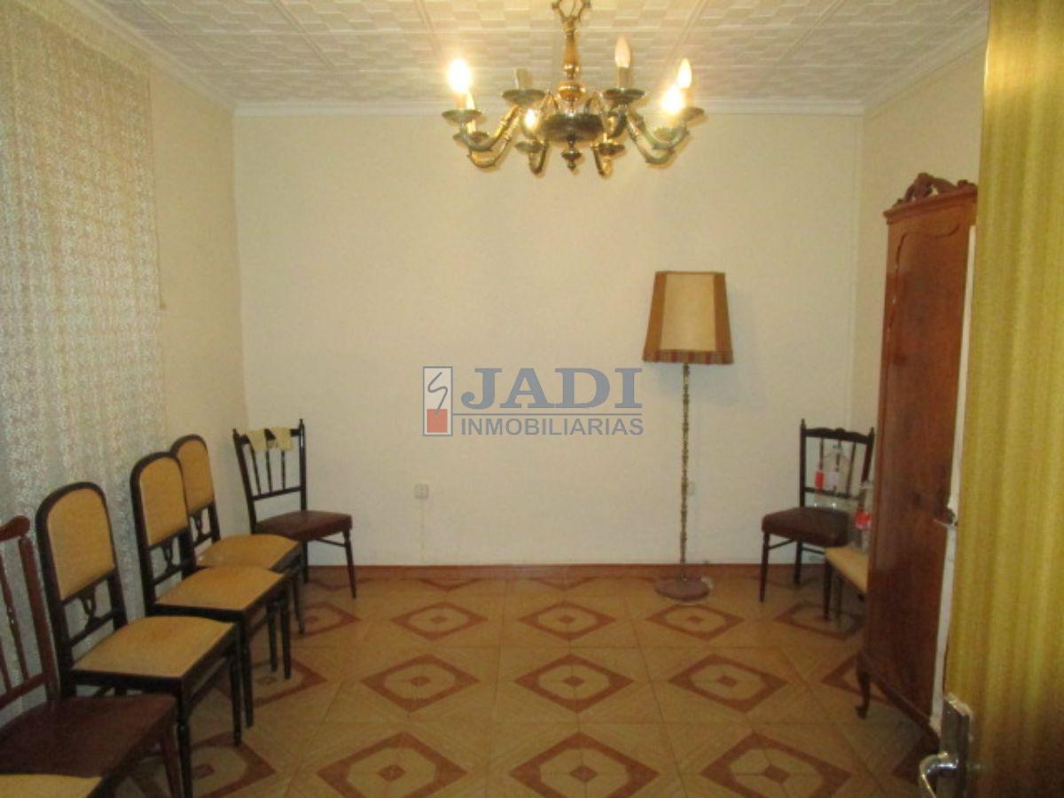 For sale of house in Valdepeñas