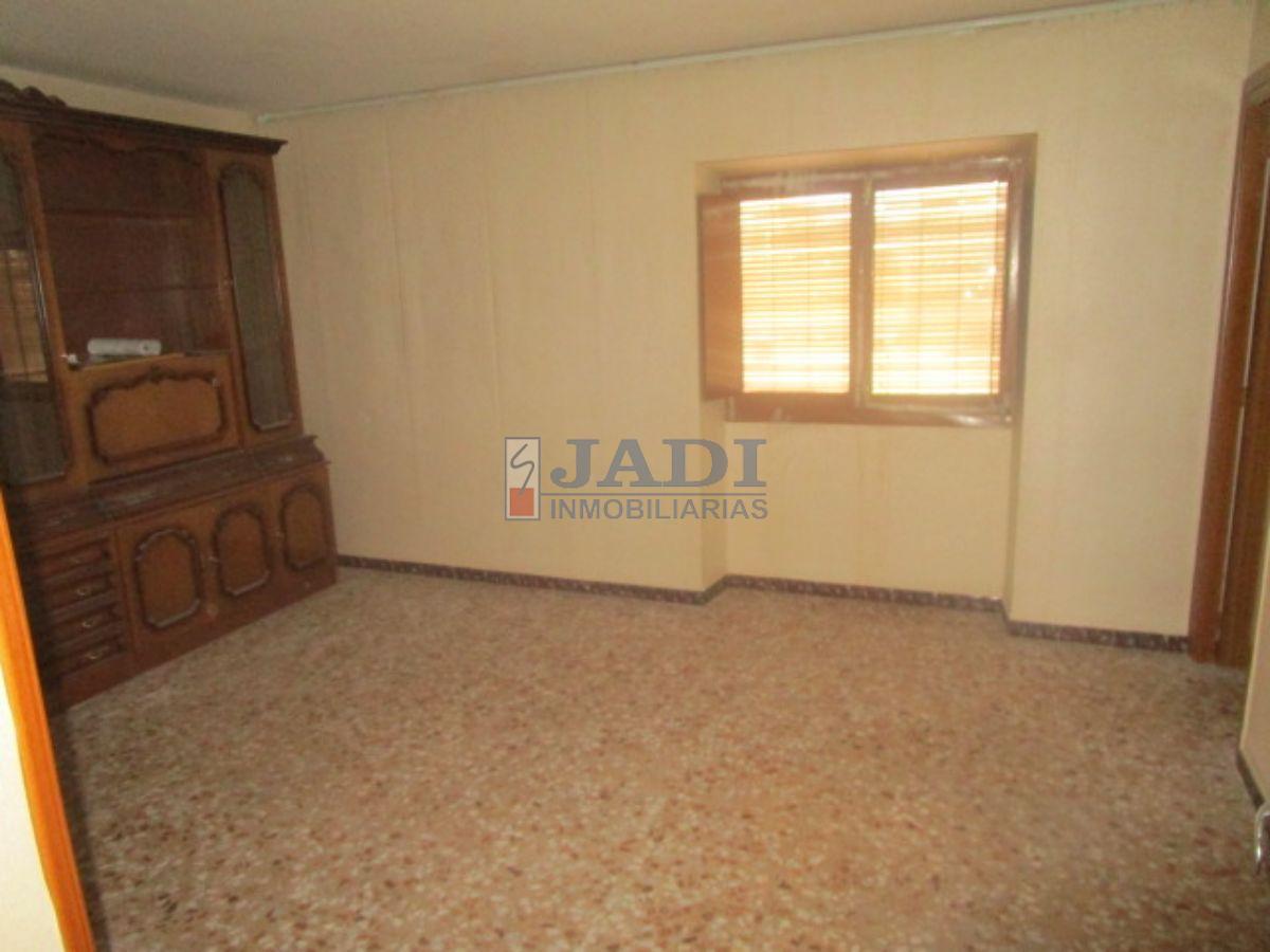 Venta de casa en Valdepeñas