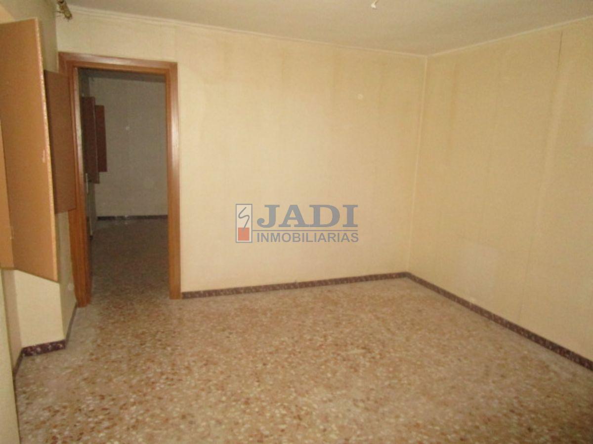 For sale of house in Valdepeñas