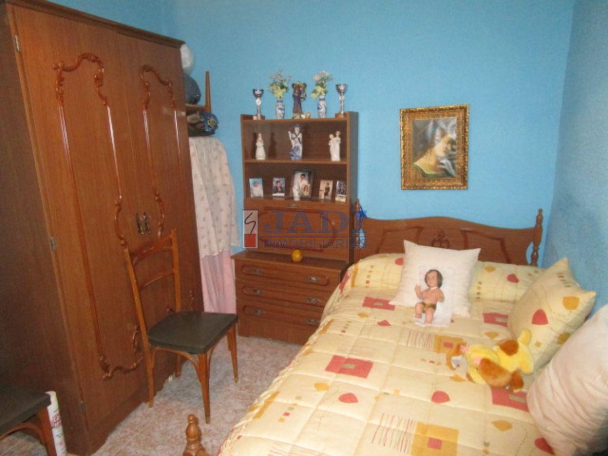 For sale of house in Valdepeñas