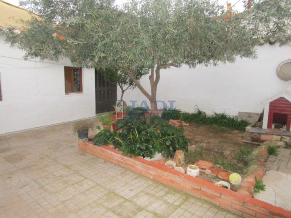 For sale of house in Valdepeñas