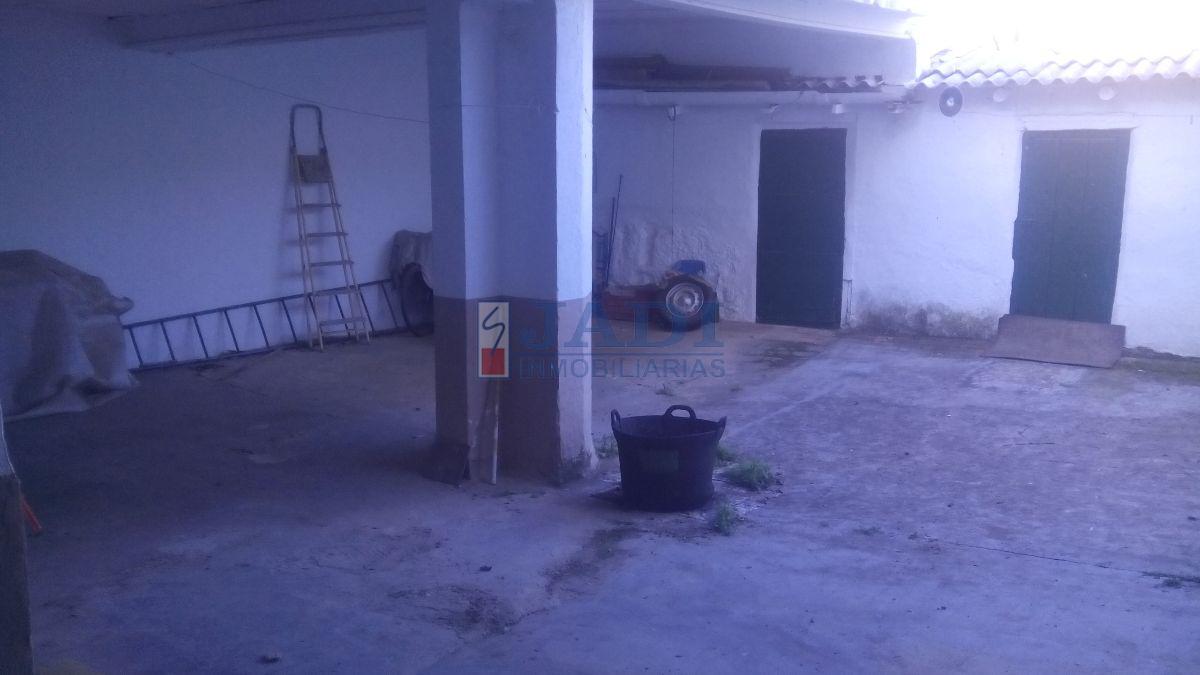 Venta de casa en Valdepeñas