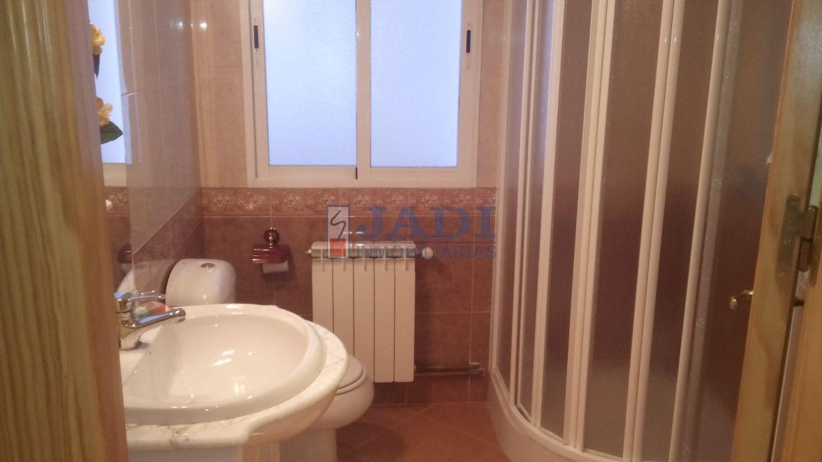 For sale of house in Valdepeñas