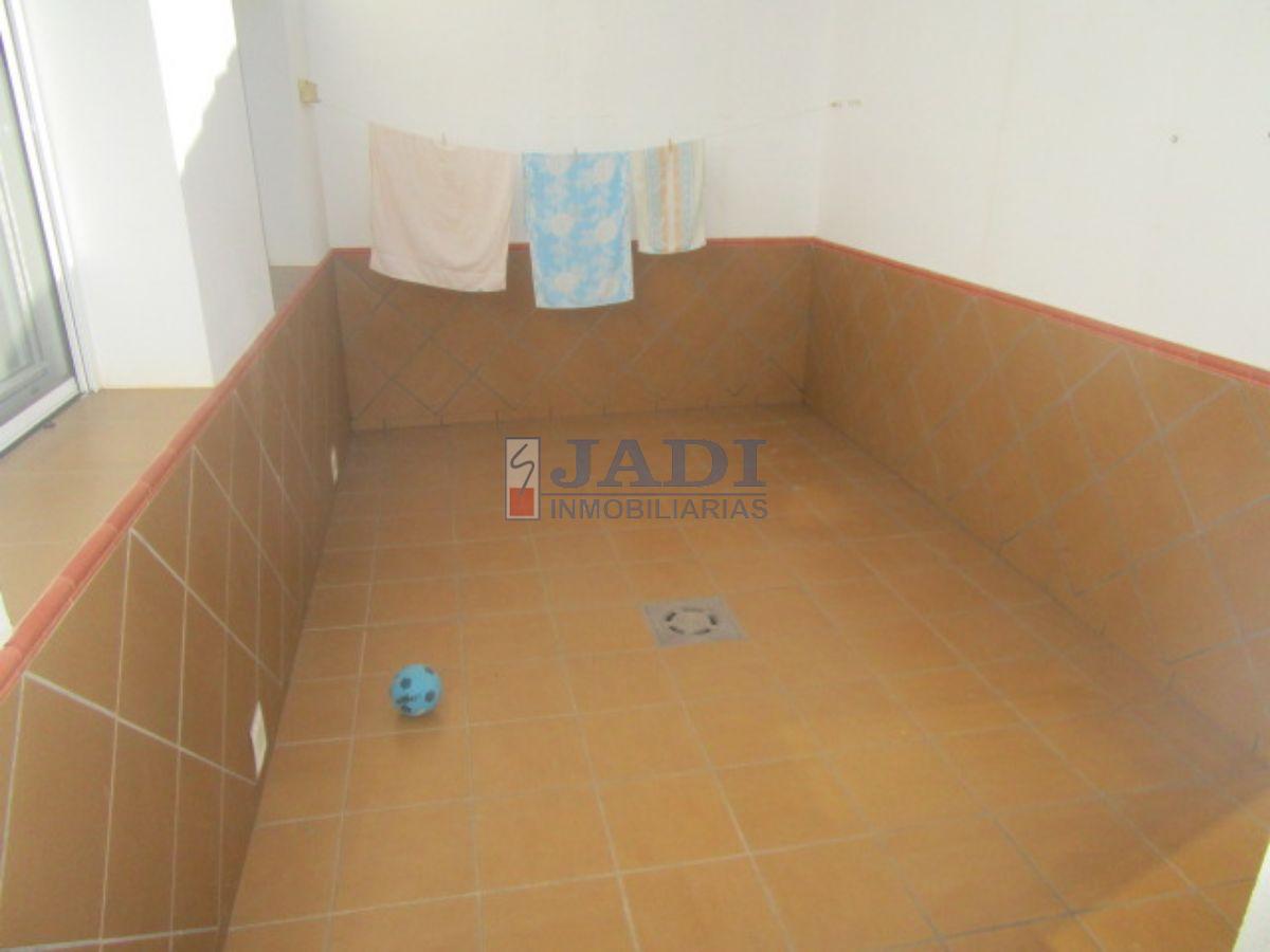 For sale of house in Almuradiel