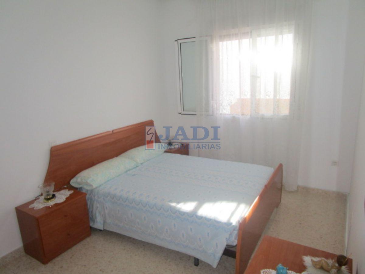 For sale of house in Almuradiel