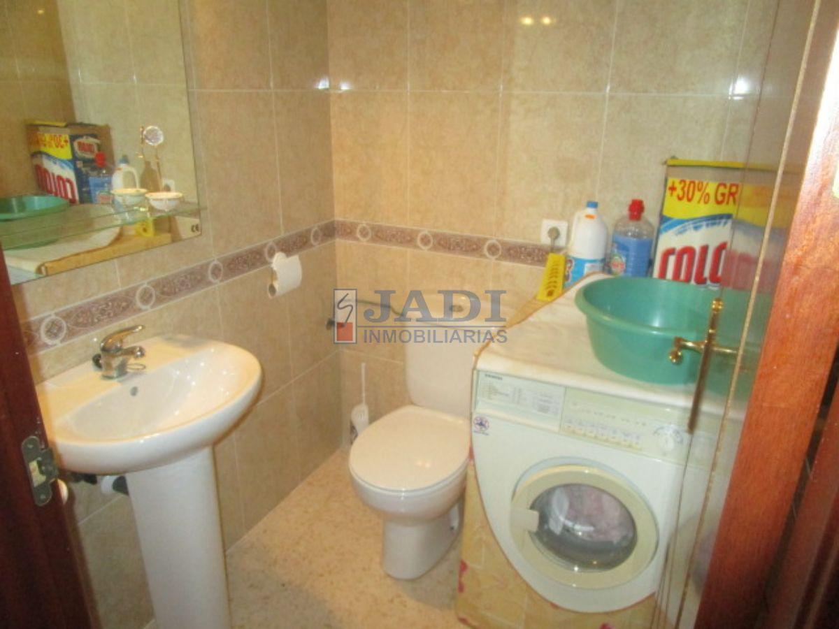 For sale of house in Almuradiel