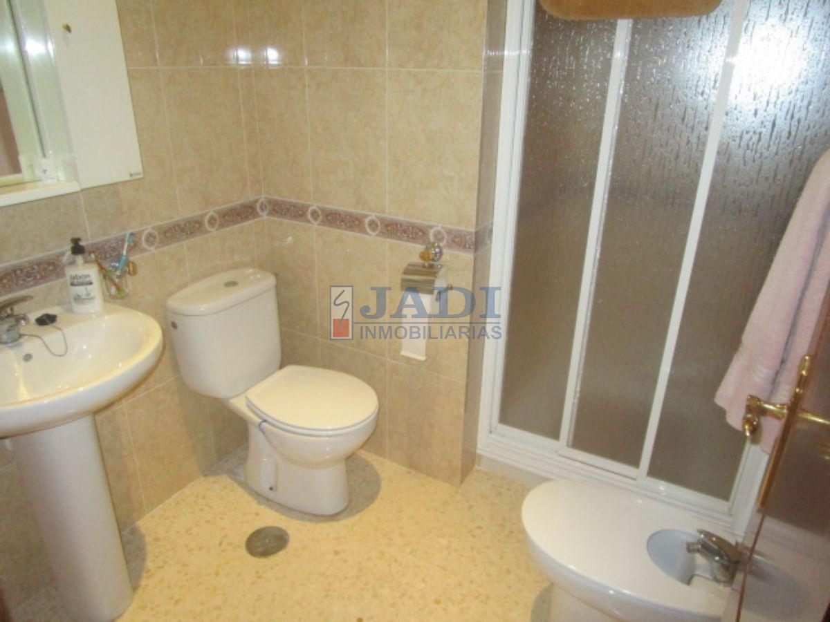 For sale of house in Almuradiel
