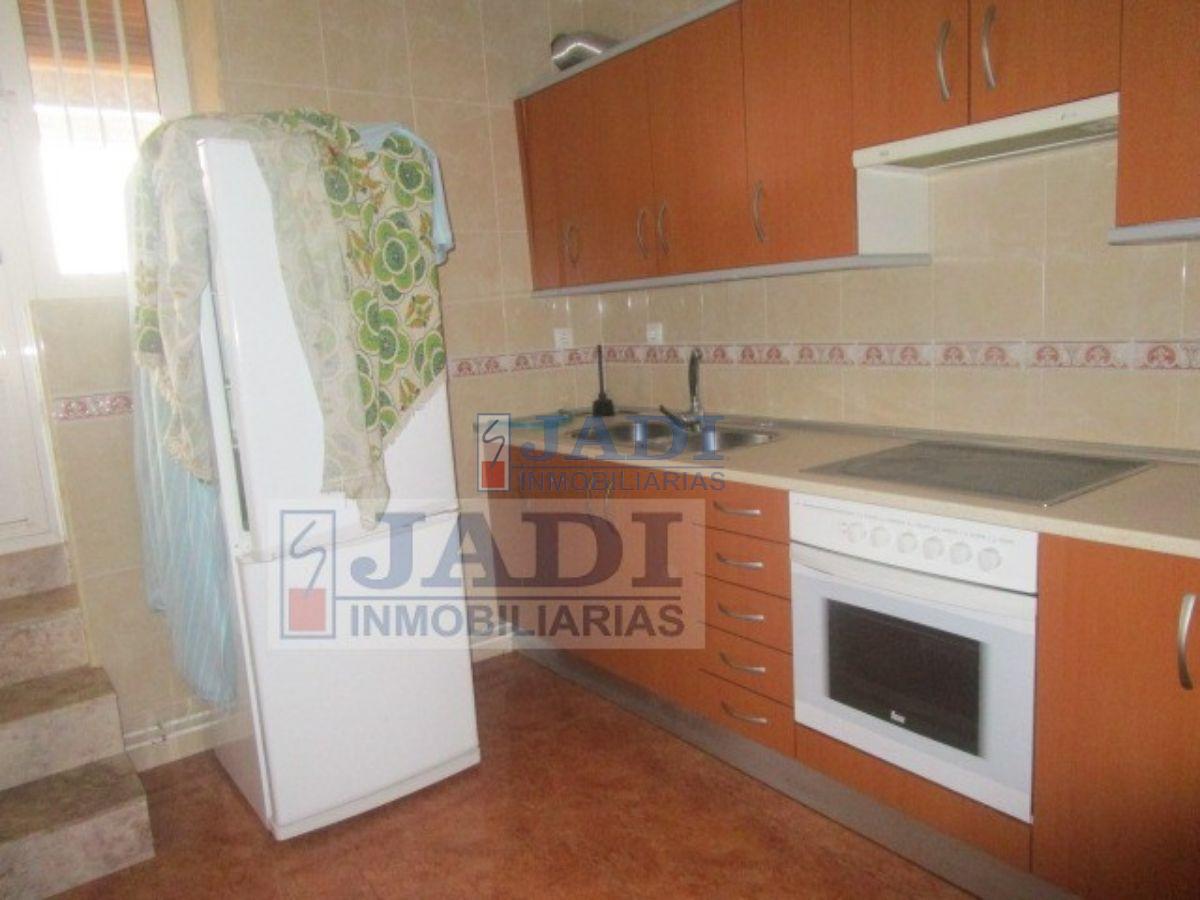 For sale of house in Almuradiel