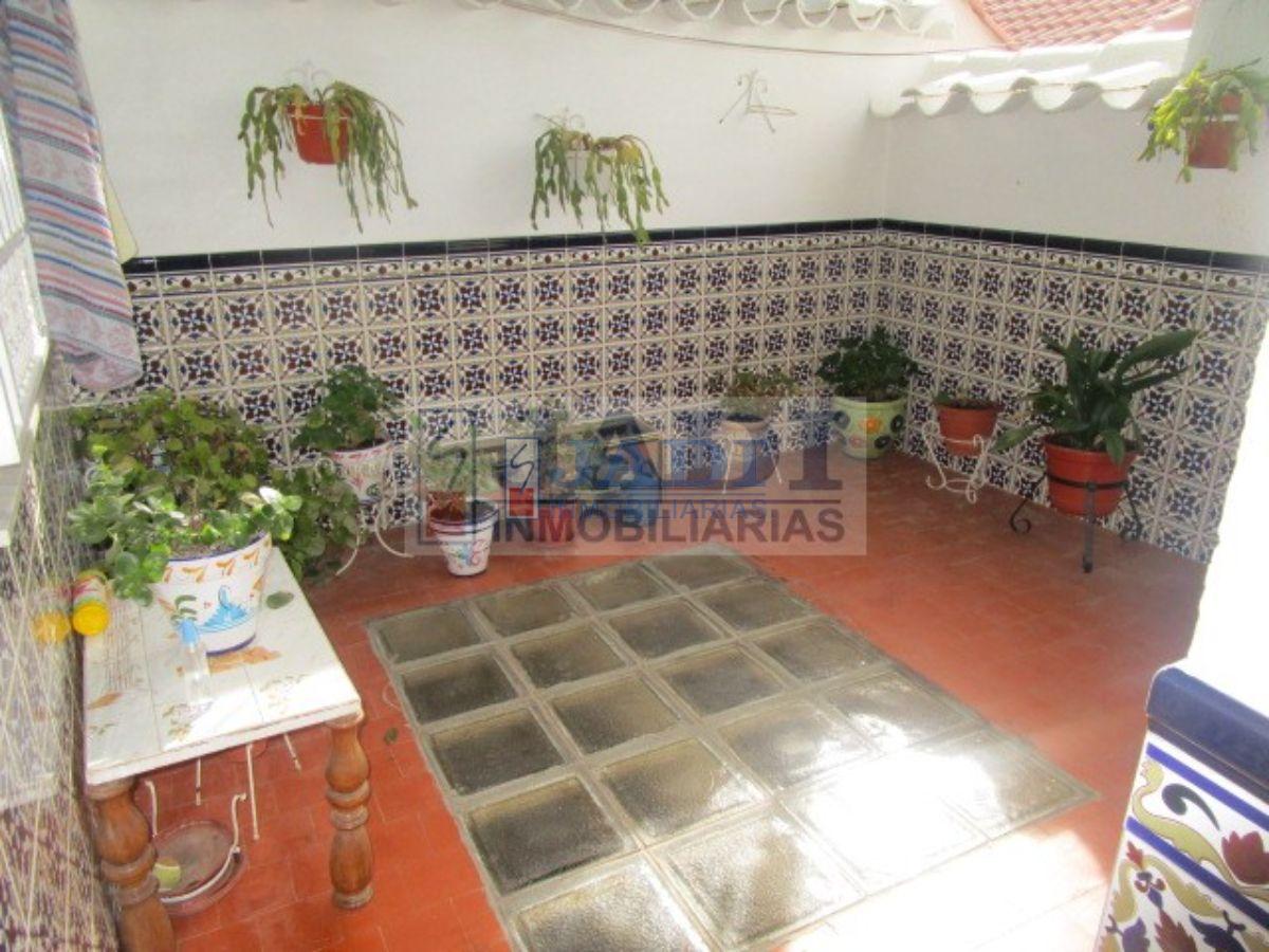 For sale of house in Valdepeñas