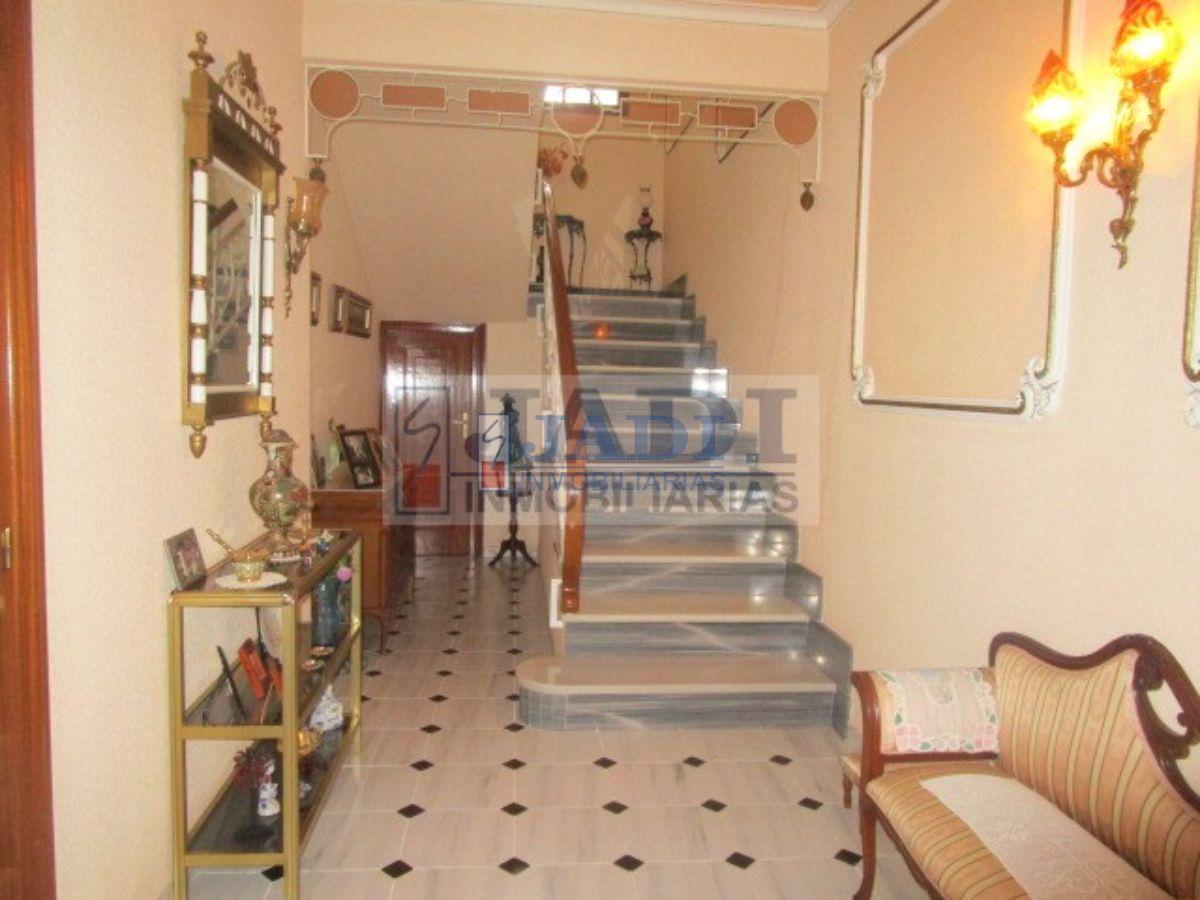 For sale of house in Valdepeñas