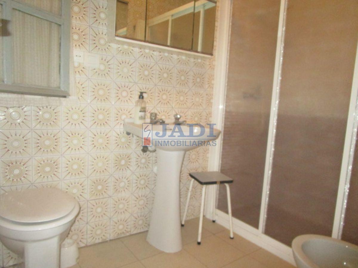 For sale of house in Valdepeñas