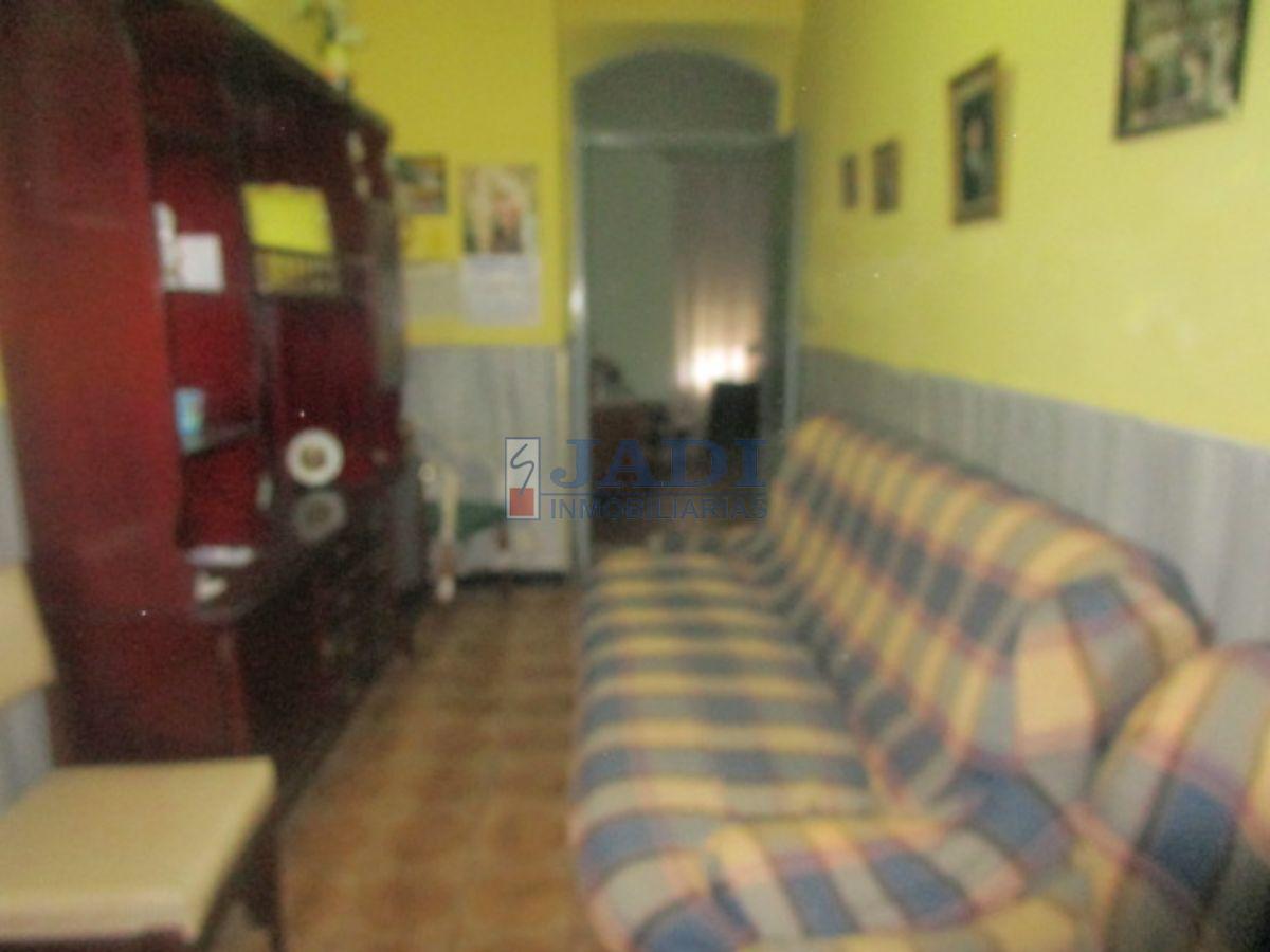 For sale of house in Valdepeñas