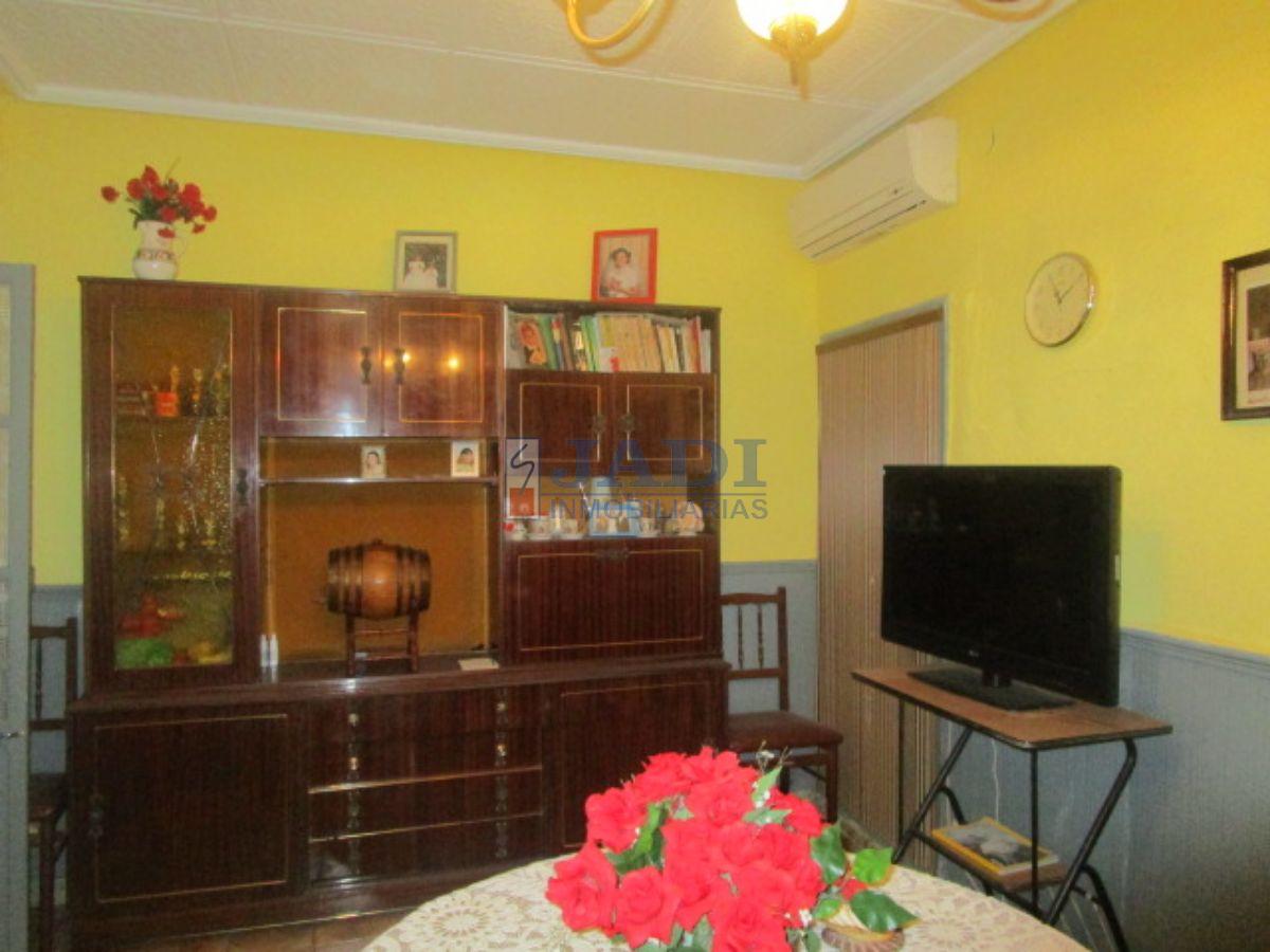 For sale of house in Valdepeñas