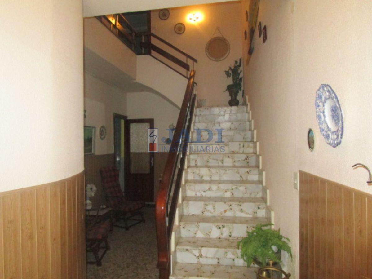 For sale of house in Valdepeñas